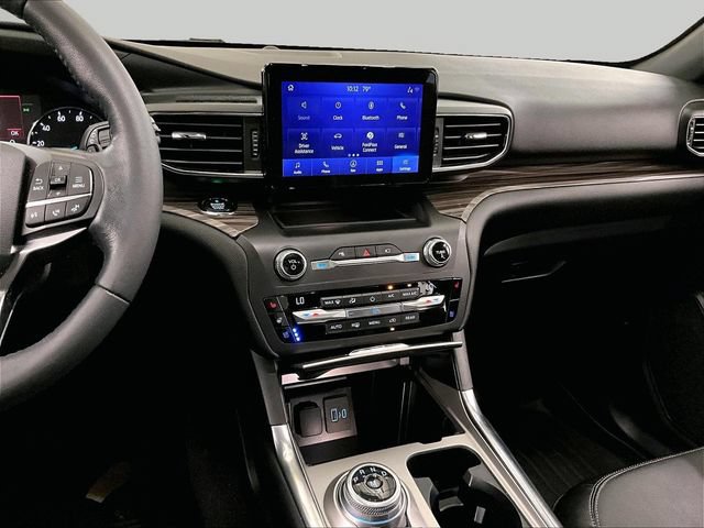 Used 2020 Ford Explorer Limited AWD/4WD image 6