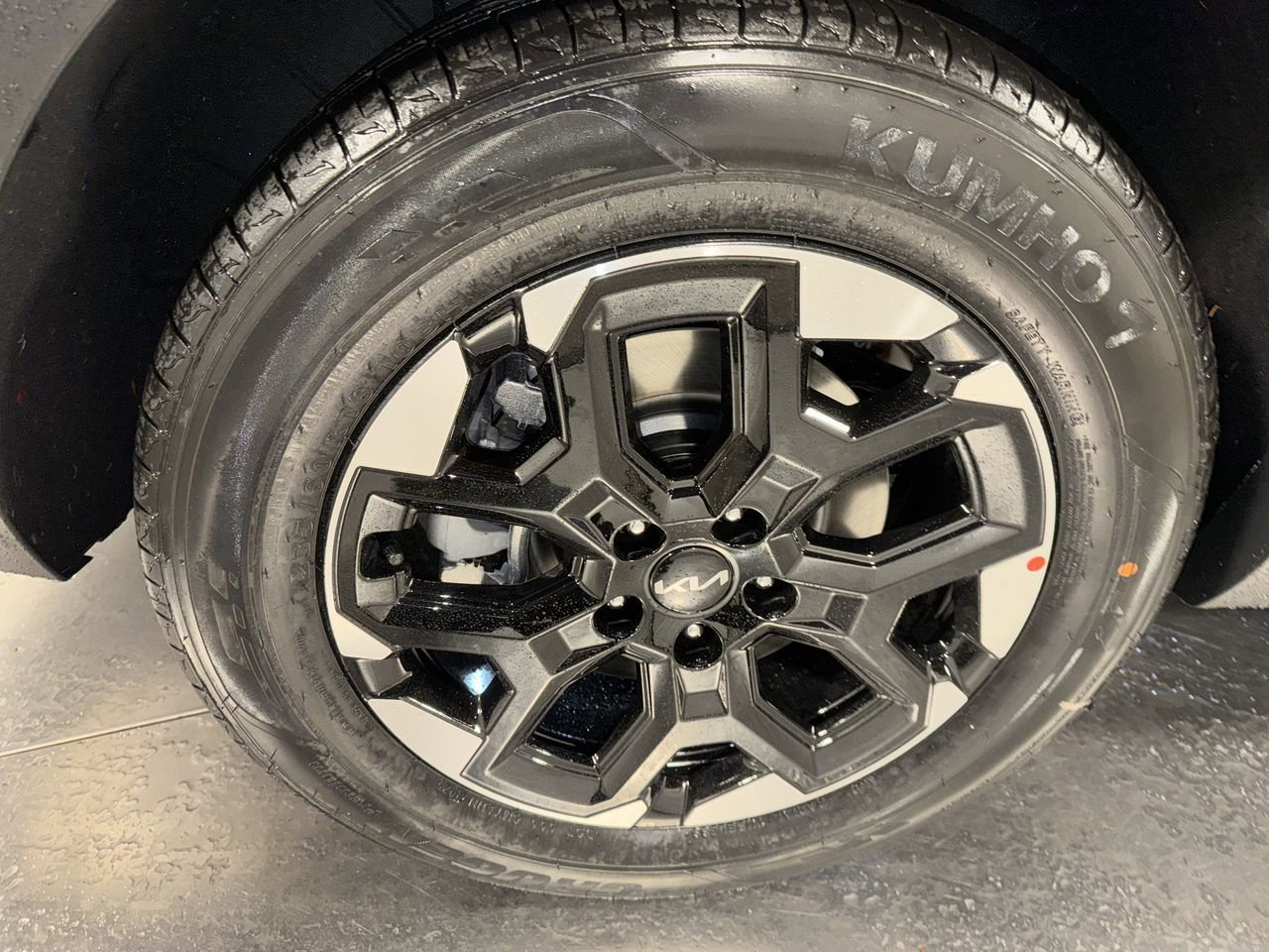 New 2026 Kia Sorento S image 13