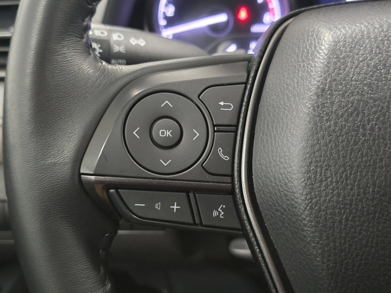 Certified 2023 Toyota Camry SE image 29