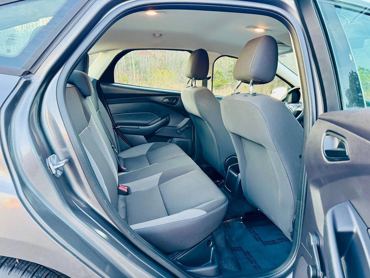 Used 2012 Ford Focus S image 20
