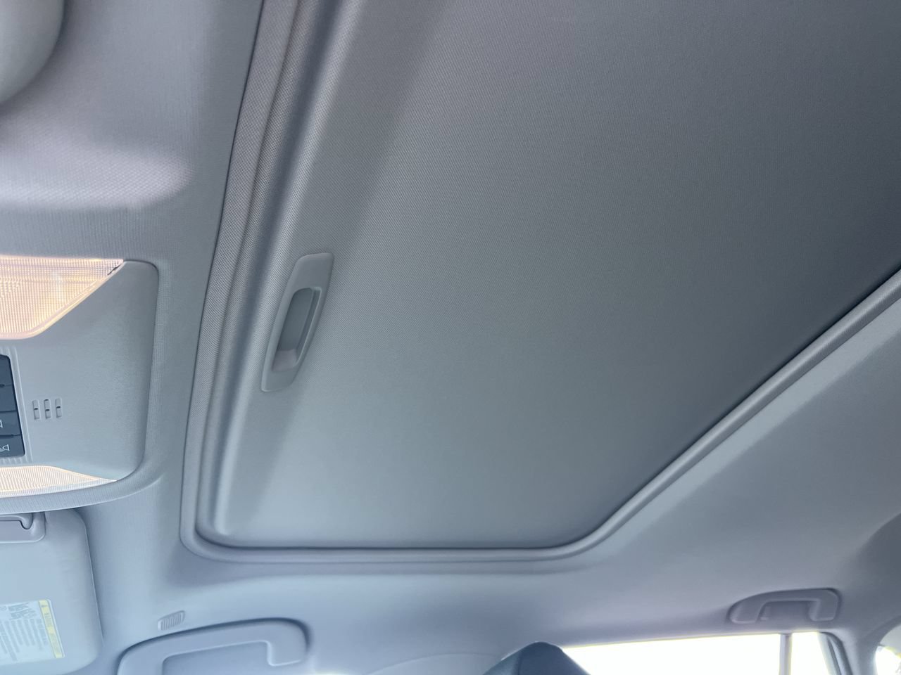 Used 2025 Toyota RAV4 XLE w/ Convenience Package FWD image 27