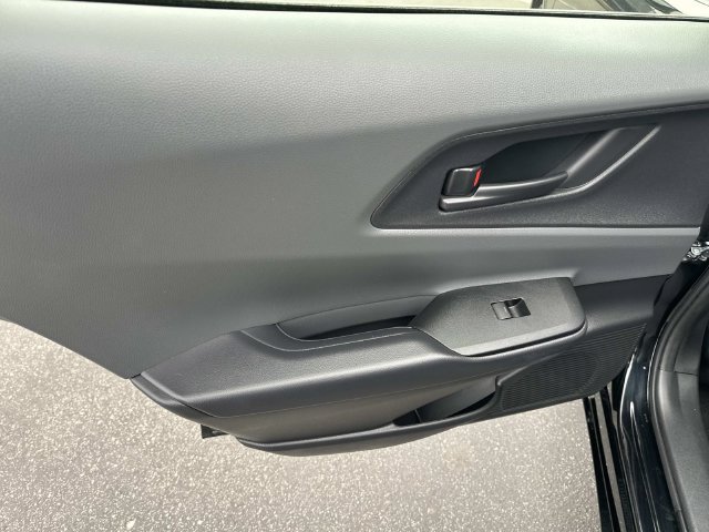 Used 2025 Toyota Prius LE FWD image 23