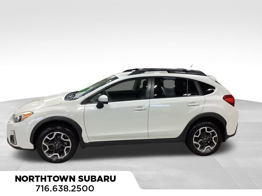 Used 2017 Subaru Crosstrek 2.0i Premium image 2