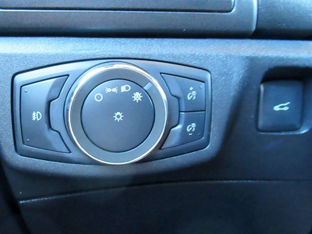 Used 2020 Ford Fusion Titanium FWD image 31
