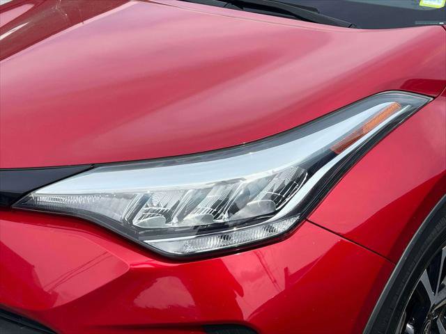 Certified 2021 Toyota C-HR XLE image 9