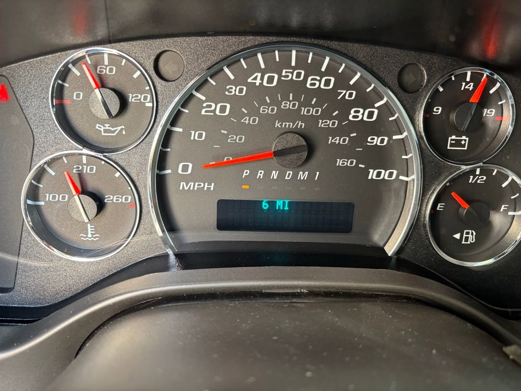 New 2025 Chevrolet Express 2500 w/ Communications Package image 26