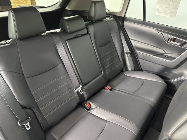 Used 2023 Toyota RAV4 XLE Premium image 29