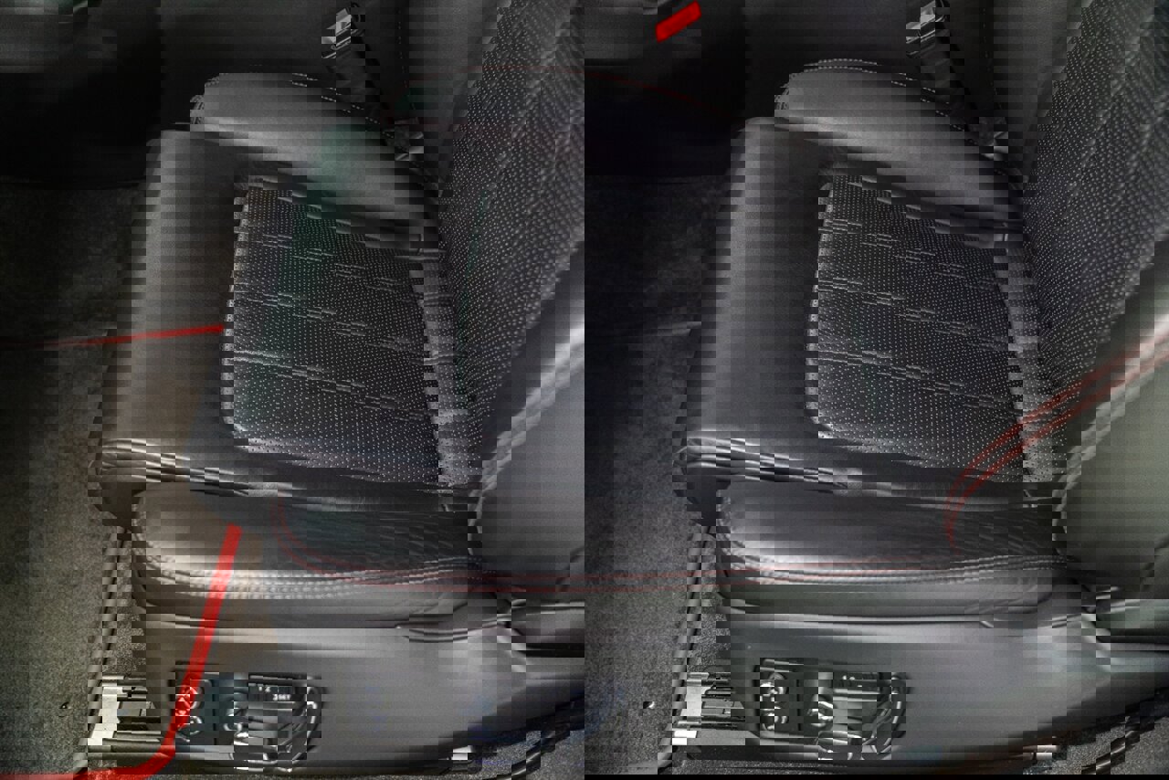 Used 2015 Bentley Continental GT image 36