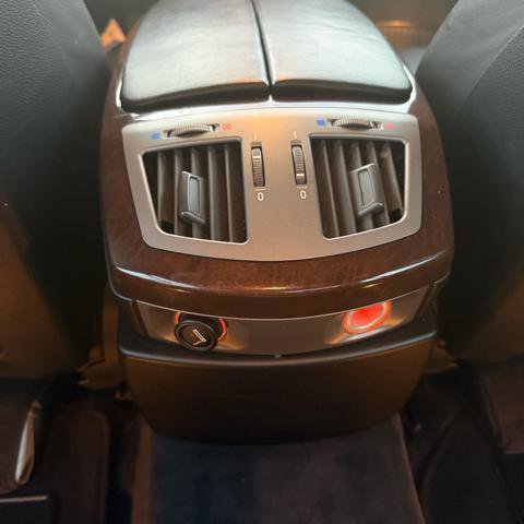 Used 2005 BMW 745Li image 16