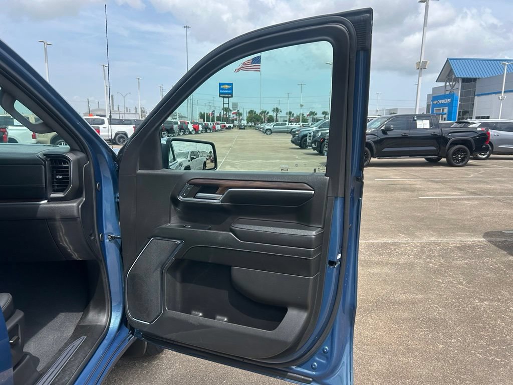Used 2024 GMC Sierra 1500 SLT RWD image 12