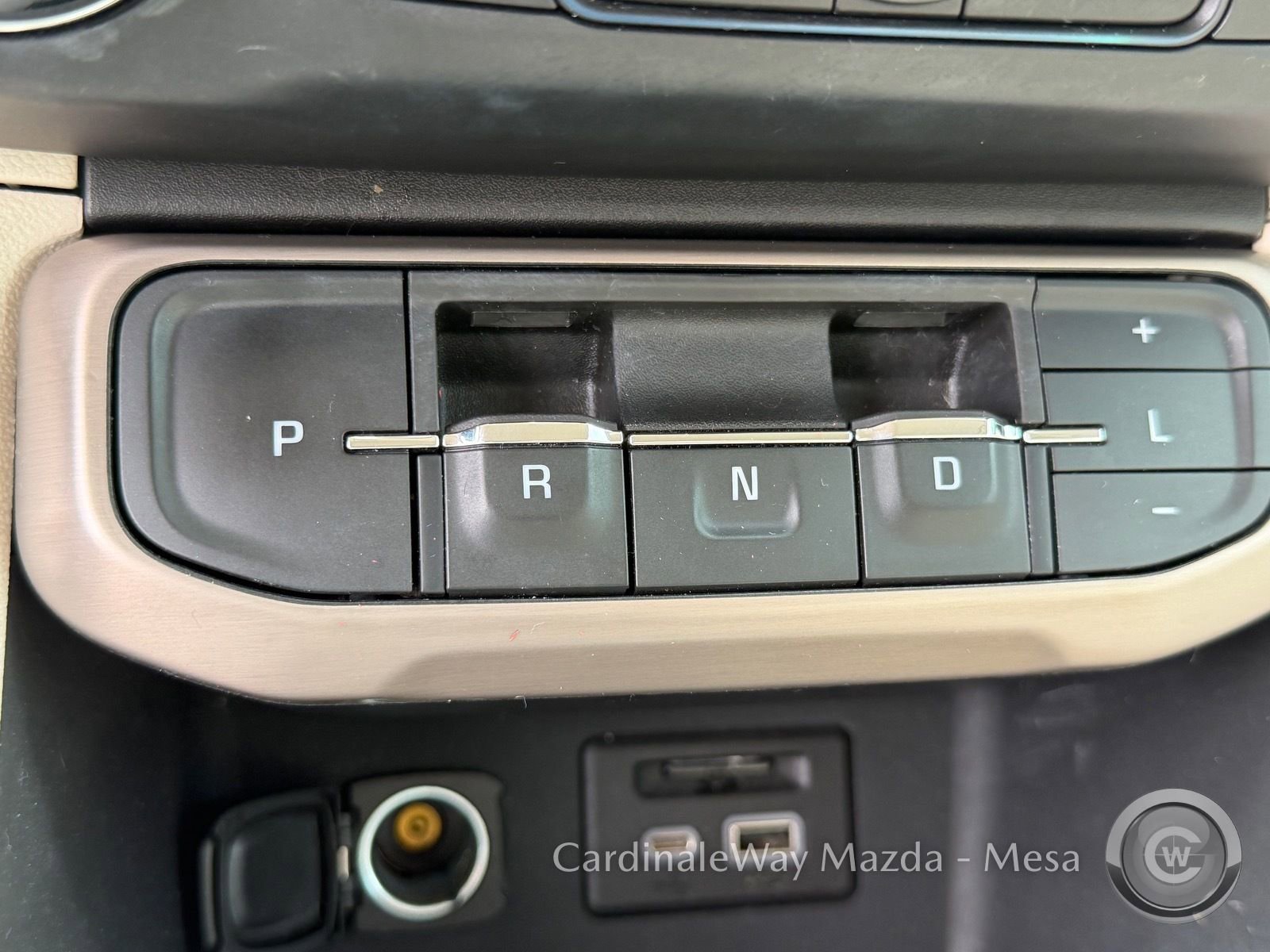 Used 2023 GMC Acadia Denali image 14