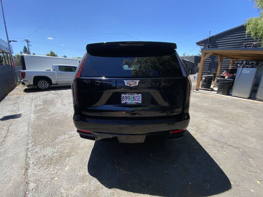 Used 2022 Cadillac Escalade ESV Sport w/ Touring Package AWD/4WD image 5