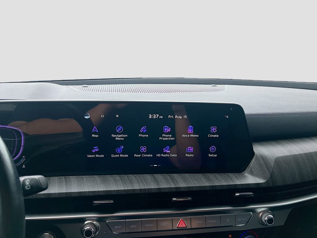 Used 2024 Kia Telluride EX w/ EX Captain's Chair Package image 15