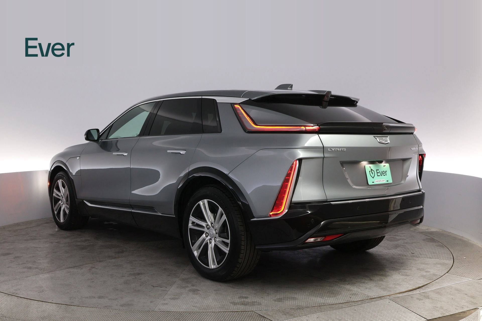 Used 2024 Cadillac Lyriq Tech AWD/4WD image 17