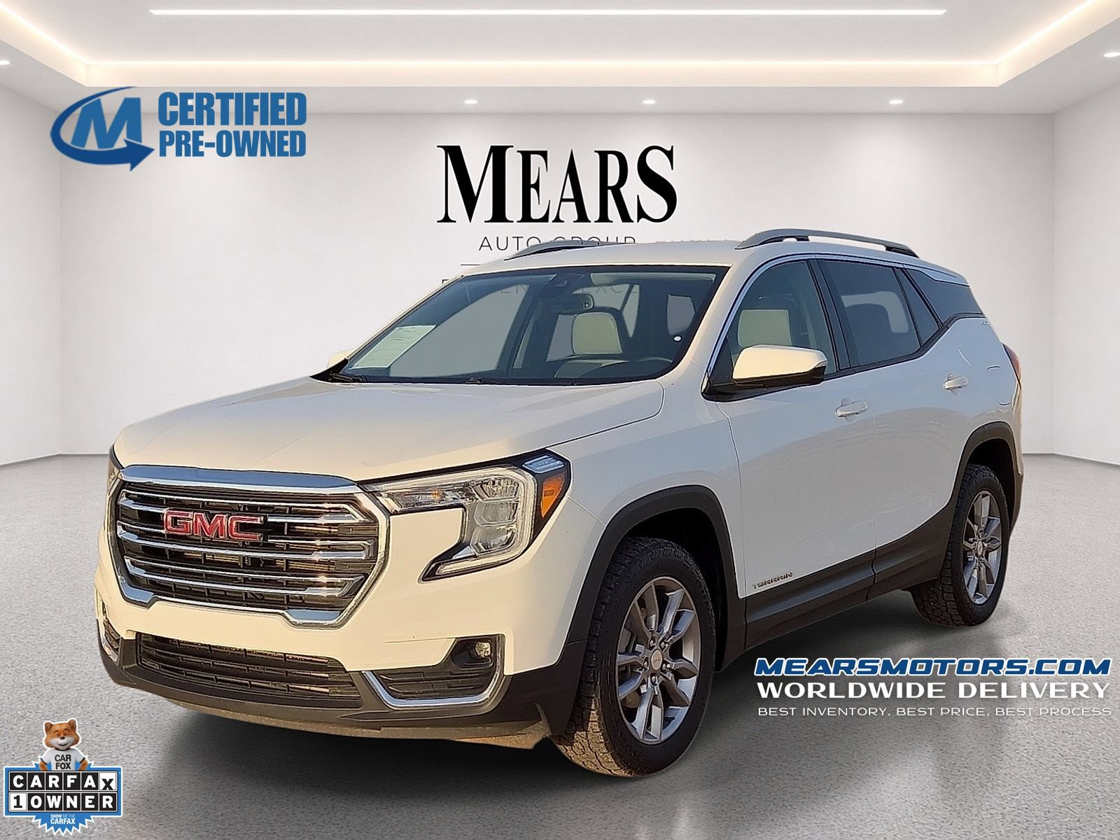 Used 2023 GMC Terrain SLT AWD/4WD image 1