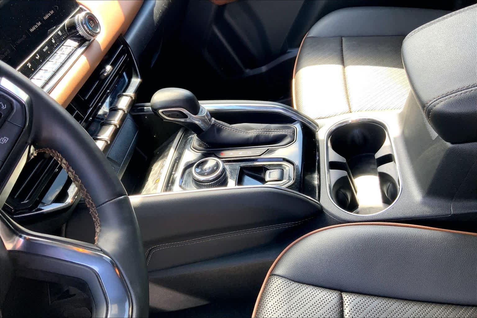Used 2023 GMC Canyon AT4 w/ AT4 Premium Package AWD/4WD image 15