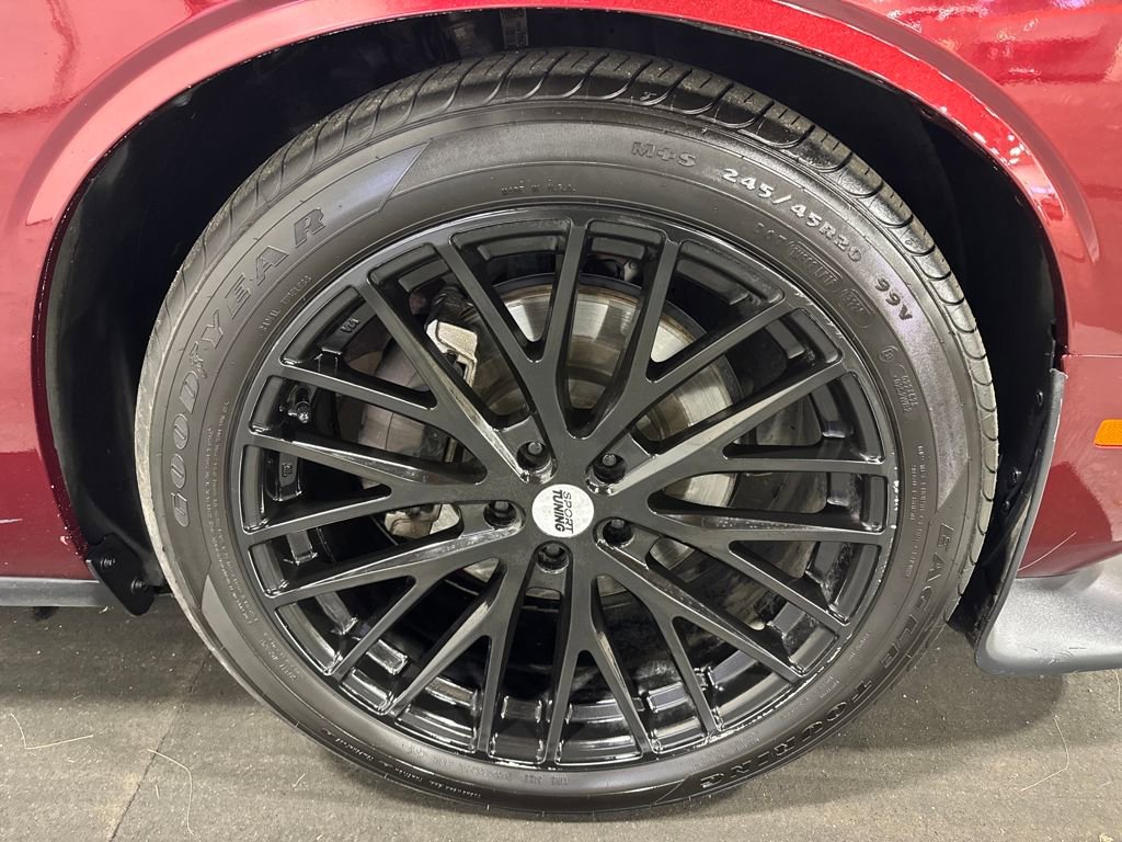 Used 2019 Dodge Challenger R/T image 8