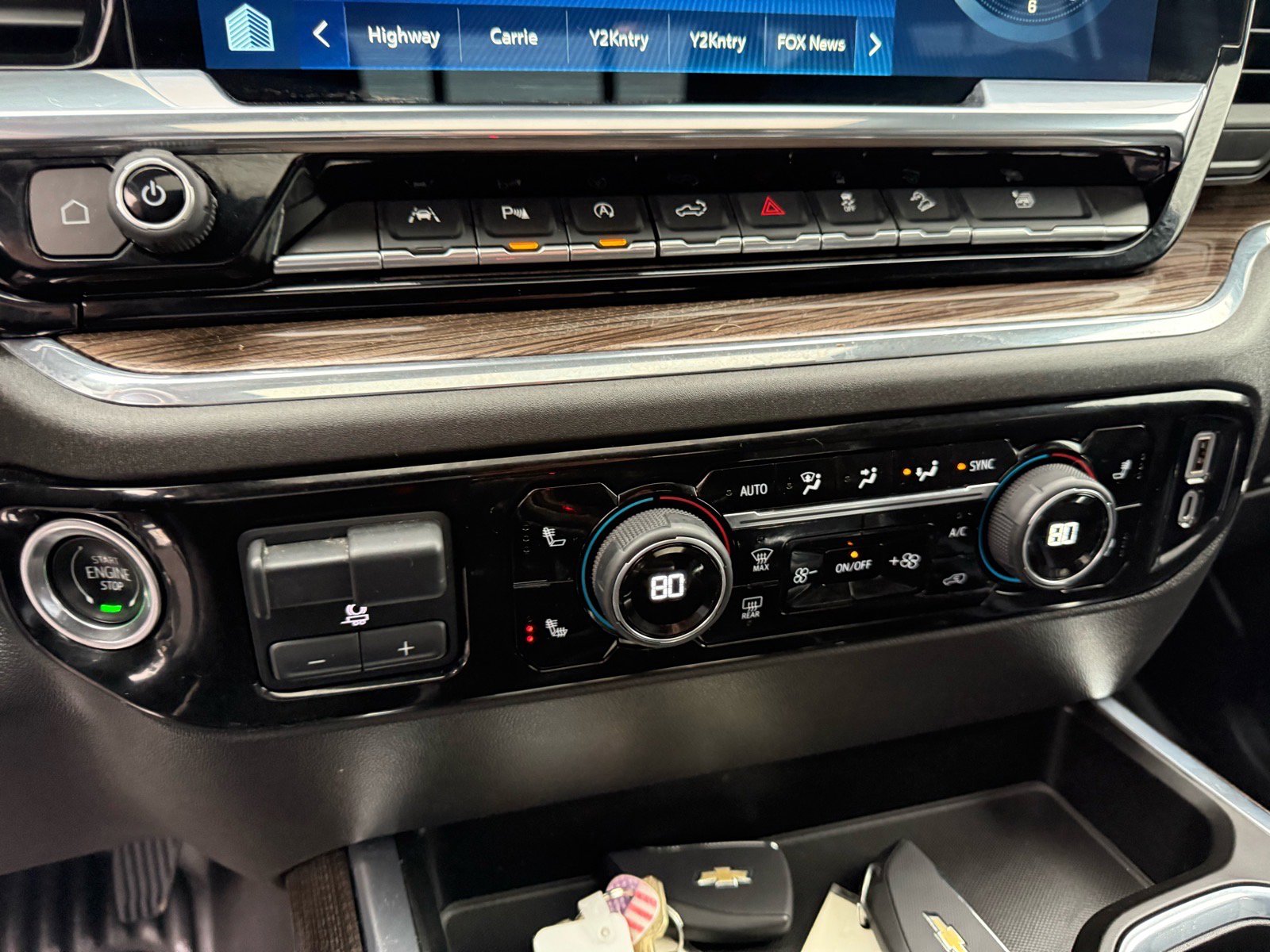 Used 2024 Chevrolet Silverado 1500 LT Trail Boss w/ LT Trail Boss Premium Package AWD/4WD image 20