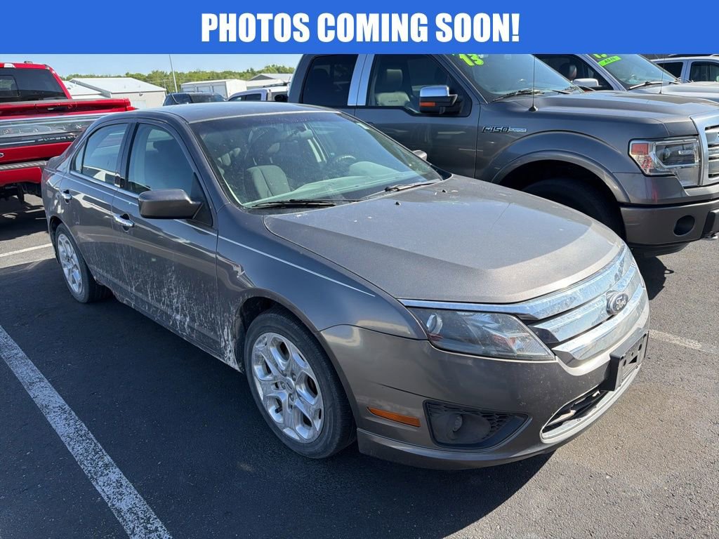 Used 2010 Ford Fusion SE FWD image 1