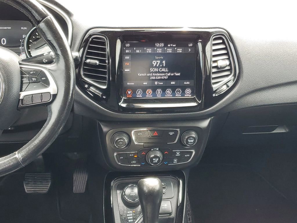 Used 2019 Jeep Compass Limited AWD/4WD image 25