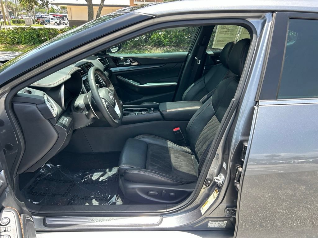 Certified 2023 Nissan Maxima SR w/ Sport Mat Group FWD image 17