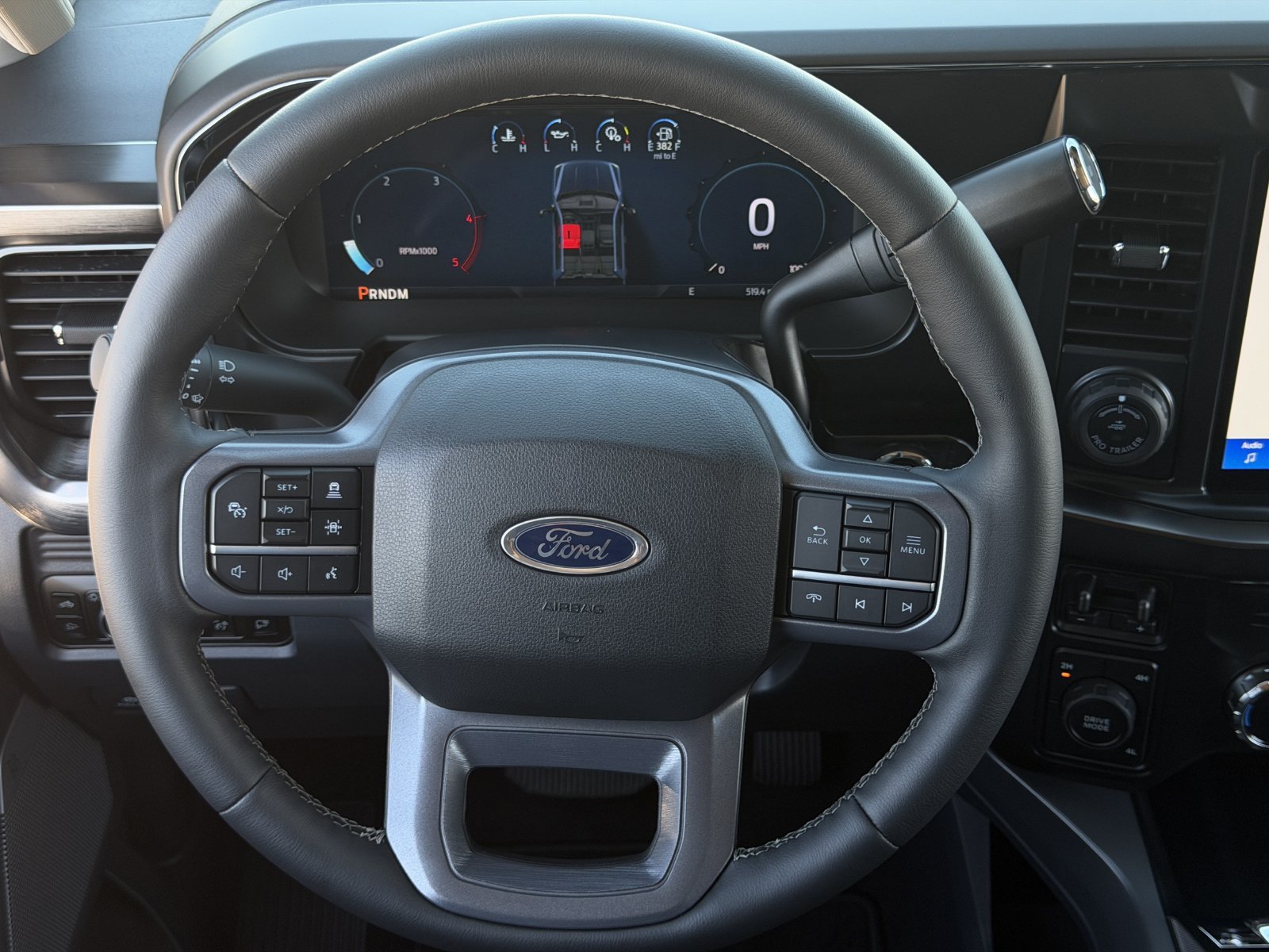 Used 2026 Ford F350 Lariat w/ Lariat Premium Package AWD/4WD image 16