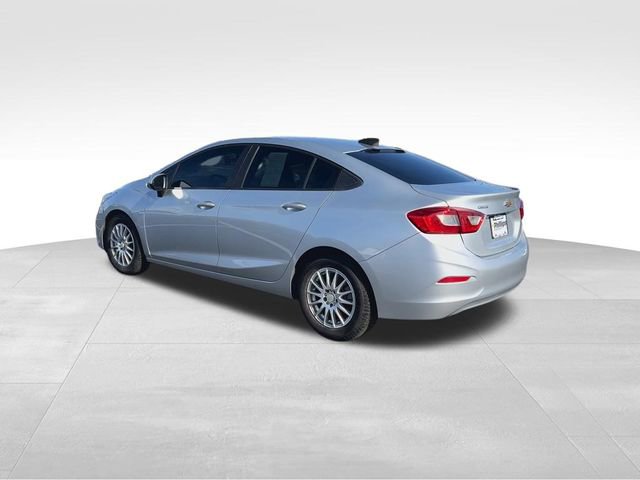 Used 2018 Chevrolet Cruze LS image 7