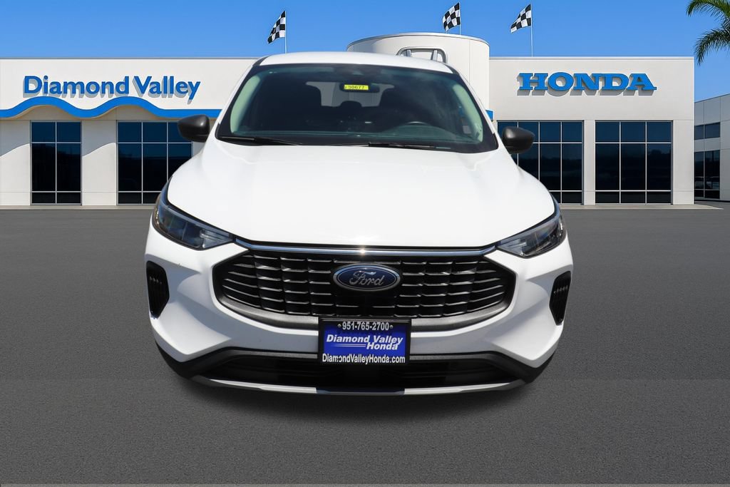 Used 2024 Ford Escape Active FWD image 2