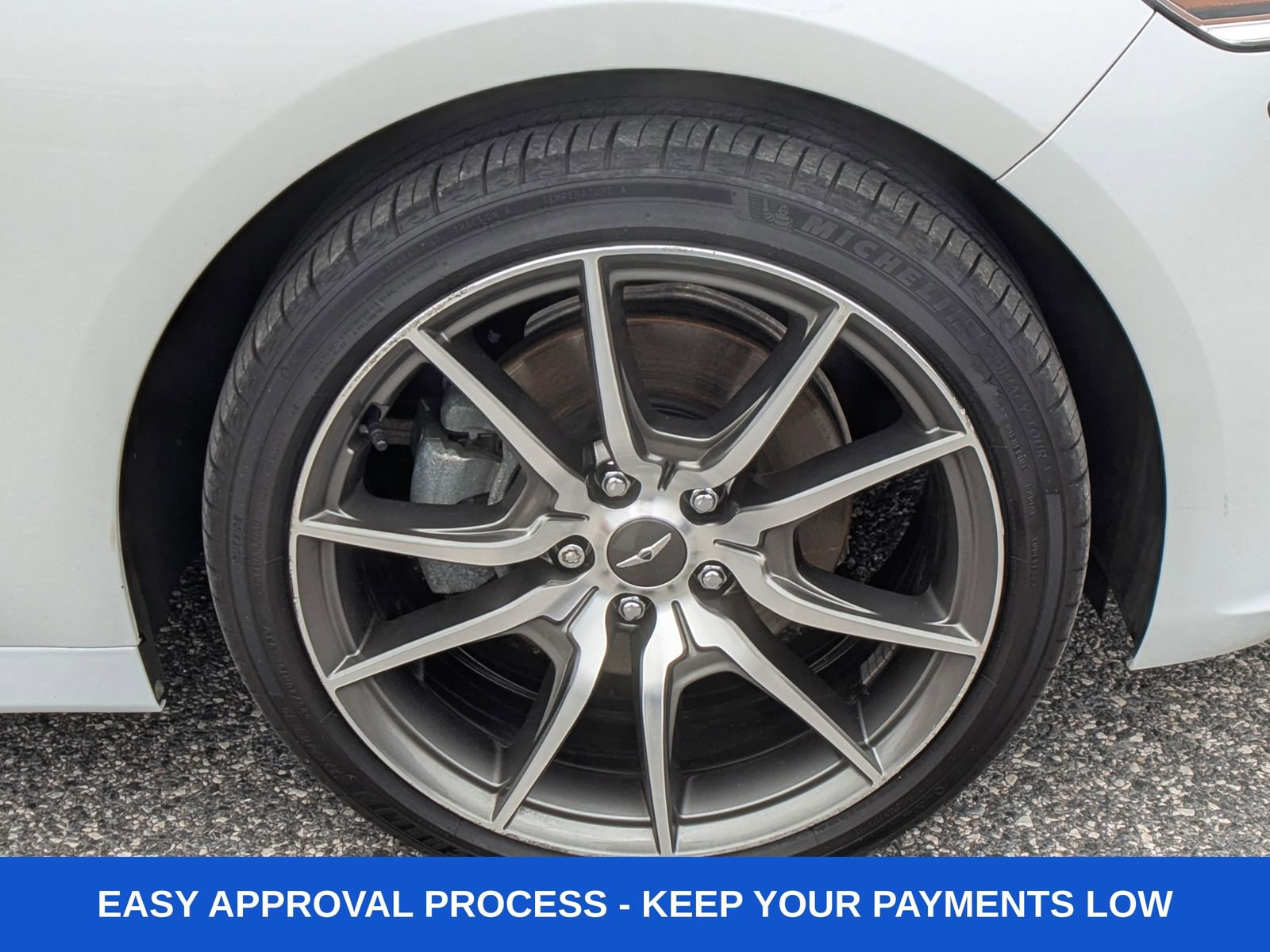 Used 2023 Genesis G70 2.0T image 13