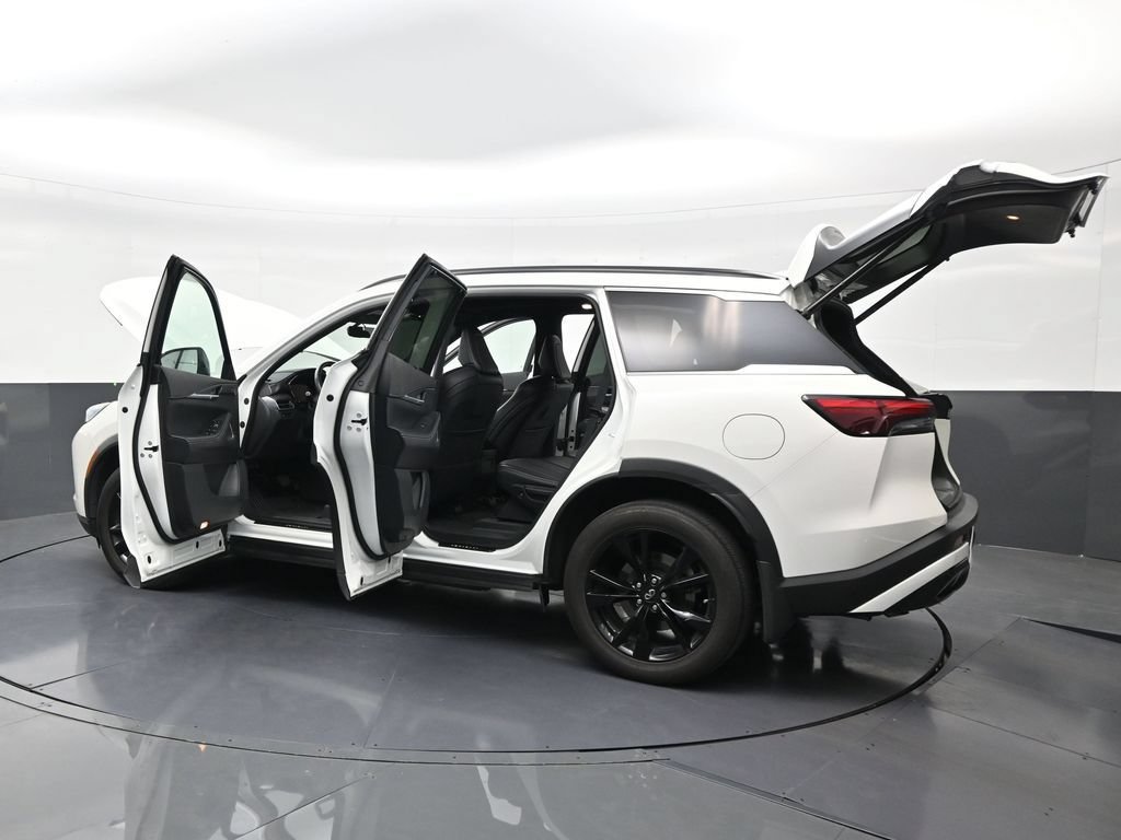 Used 2025 INFINITI QX60 Luxe w/ Black Edition FWD image 31