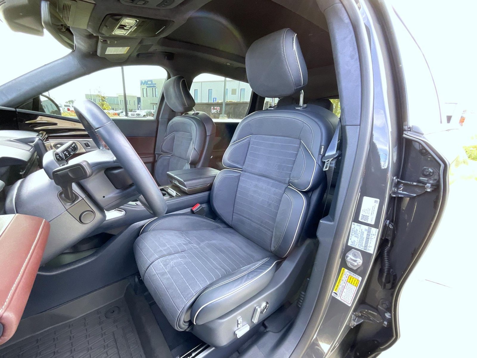 Certified 2026 Lincoln Nautilus Black Label w/ Jet Appearance Package AWD/4WD image 12