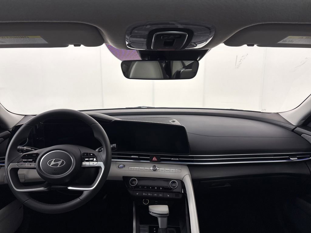 New 2026 Hyundai Elantra Limited FWD image 22