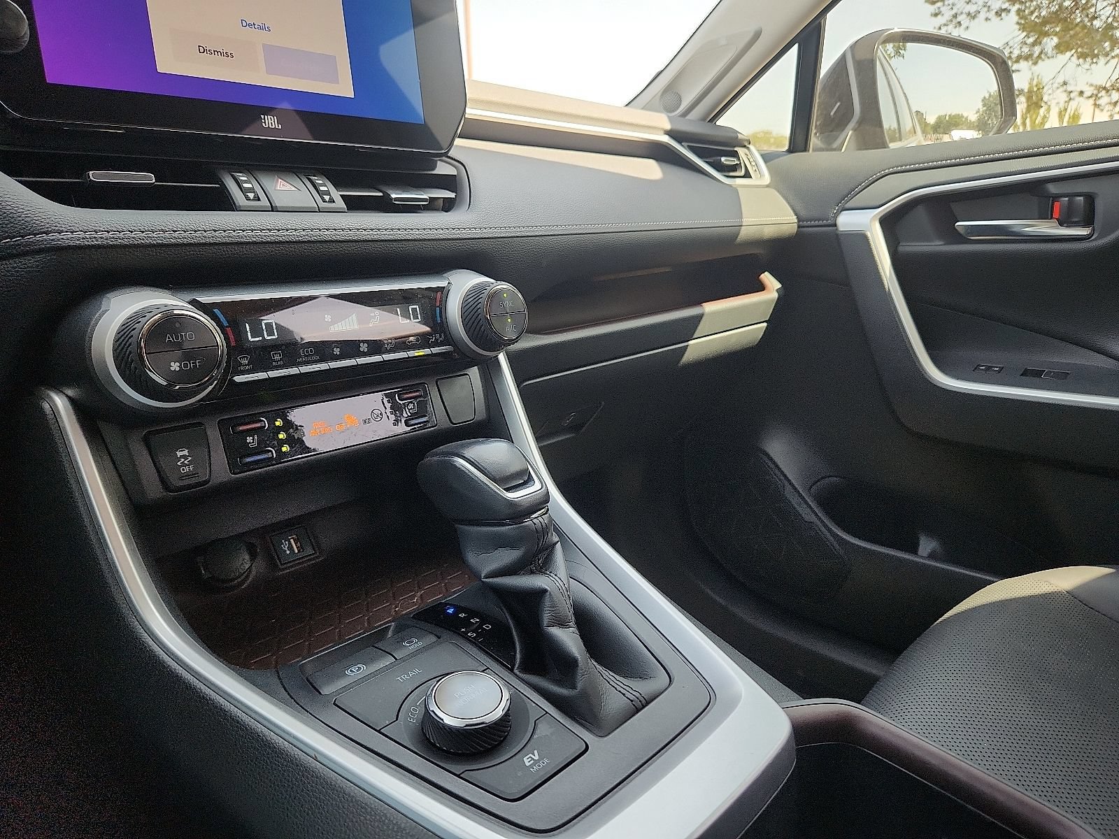 Used 2023 Toyota RAV4 Limited AWD/4WD image 20