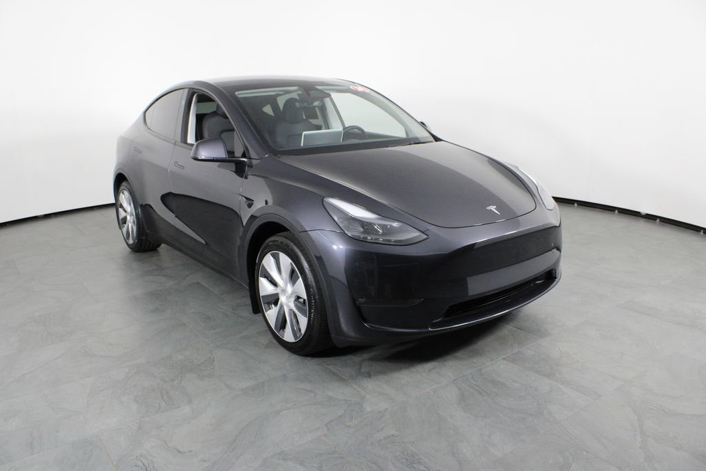 Used 2024 Tesla Model Y Long Range image 4