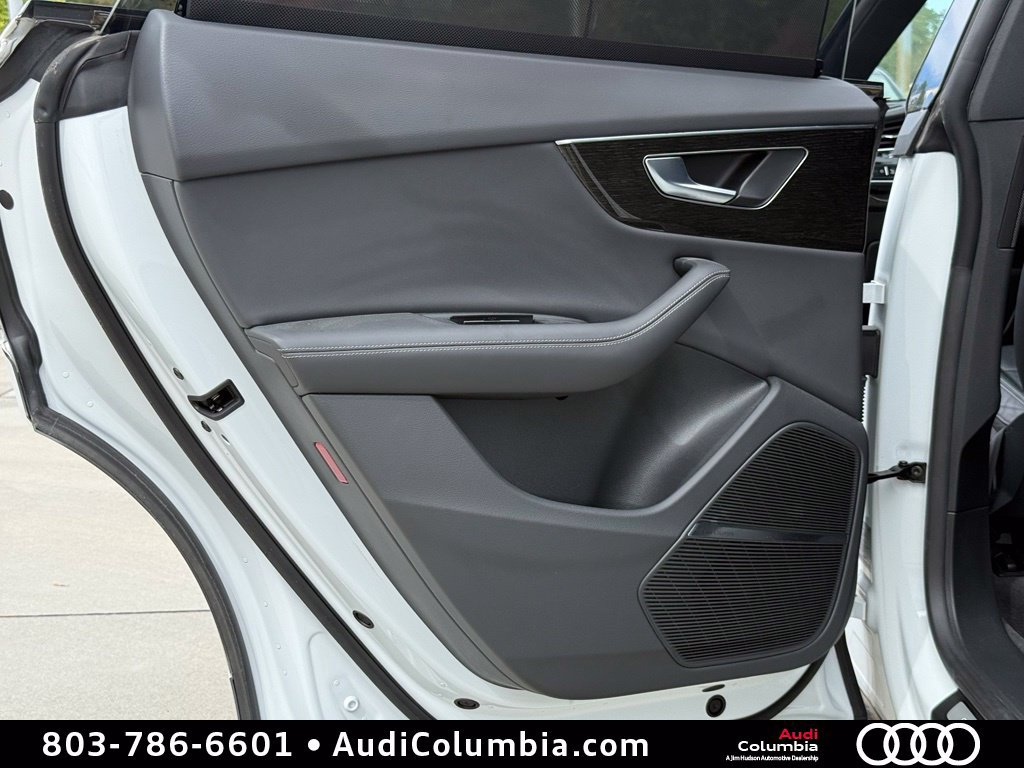 Used 2024 Audi Q8 Prestige AWD/4WD image 24