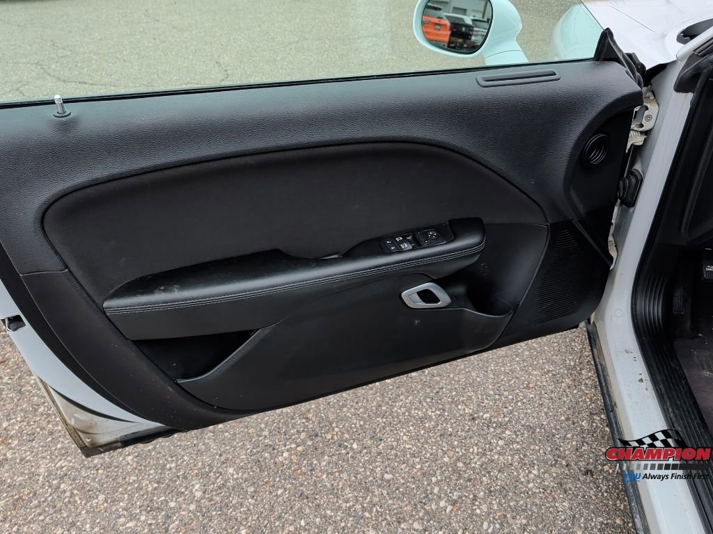 Used 2016 Dodge Challenger SXT w/ Blacktop Package image 14