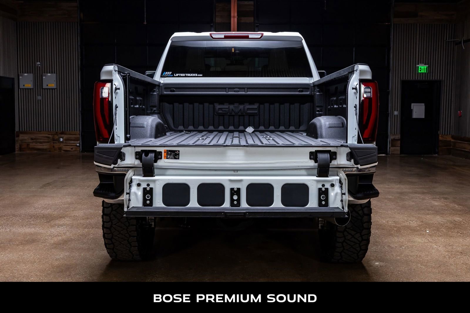 Used 2025 GMC Sierra 2500 SLT image 9