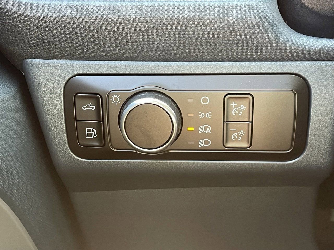 Used 2023 Ford Maverick Lariat w/ Black Appearance Package image 11