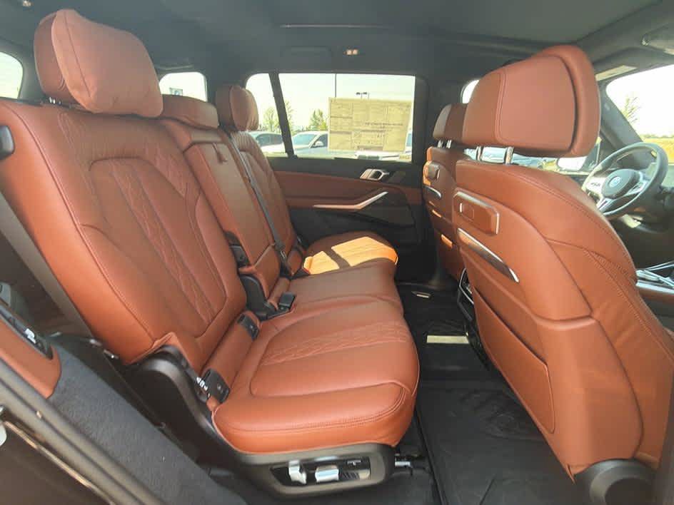New 2026 BMW X7 M60i AWD/4WD image 27