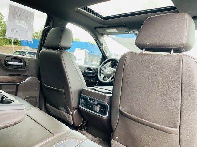 Used 2023 GMC Sierra 2500 Denali w/ Denali Ultimate Package image 17