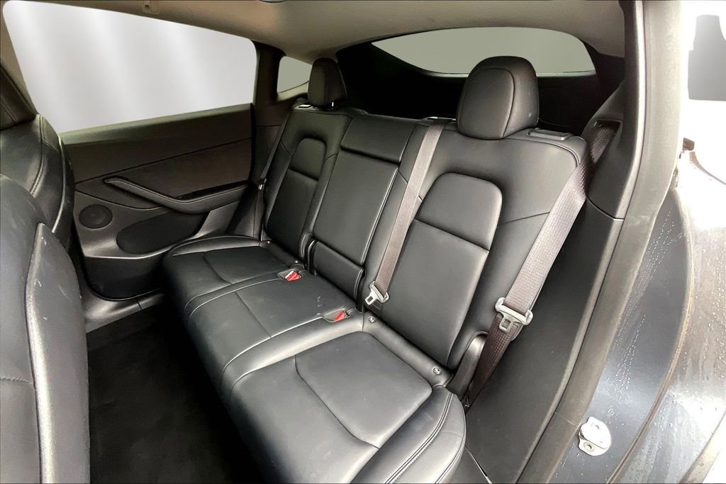 Used 2021 Tesla Model Y Long Range image 21