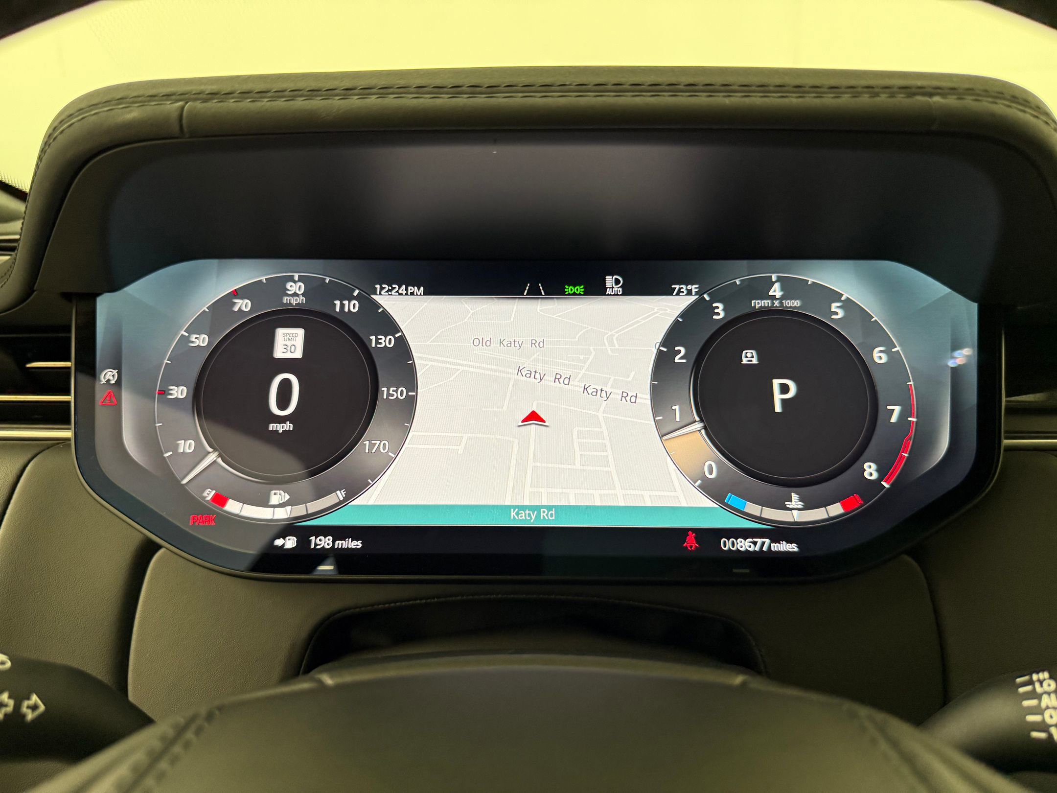 Used 2025 Land Rover Range Rover Long Wheelbase SE image 19