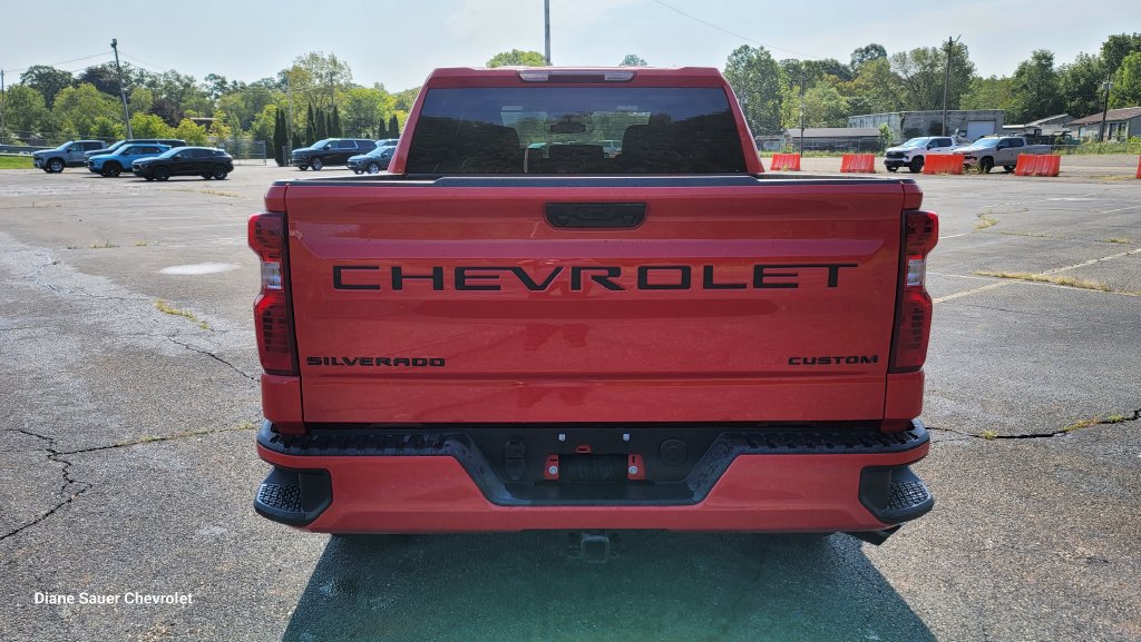 New 2026 Chevrolet Silverado 1500 Custom w/ Turbomax Blackout Package AWD/4WD image 10