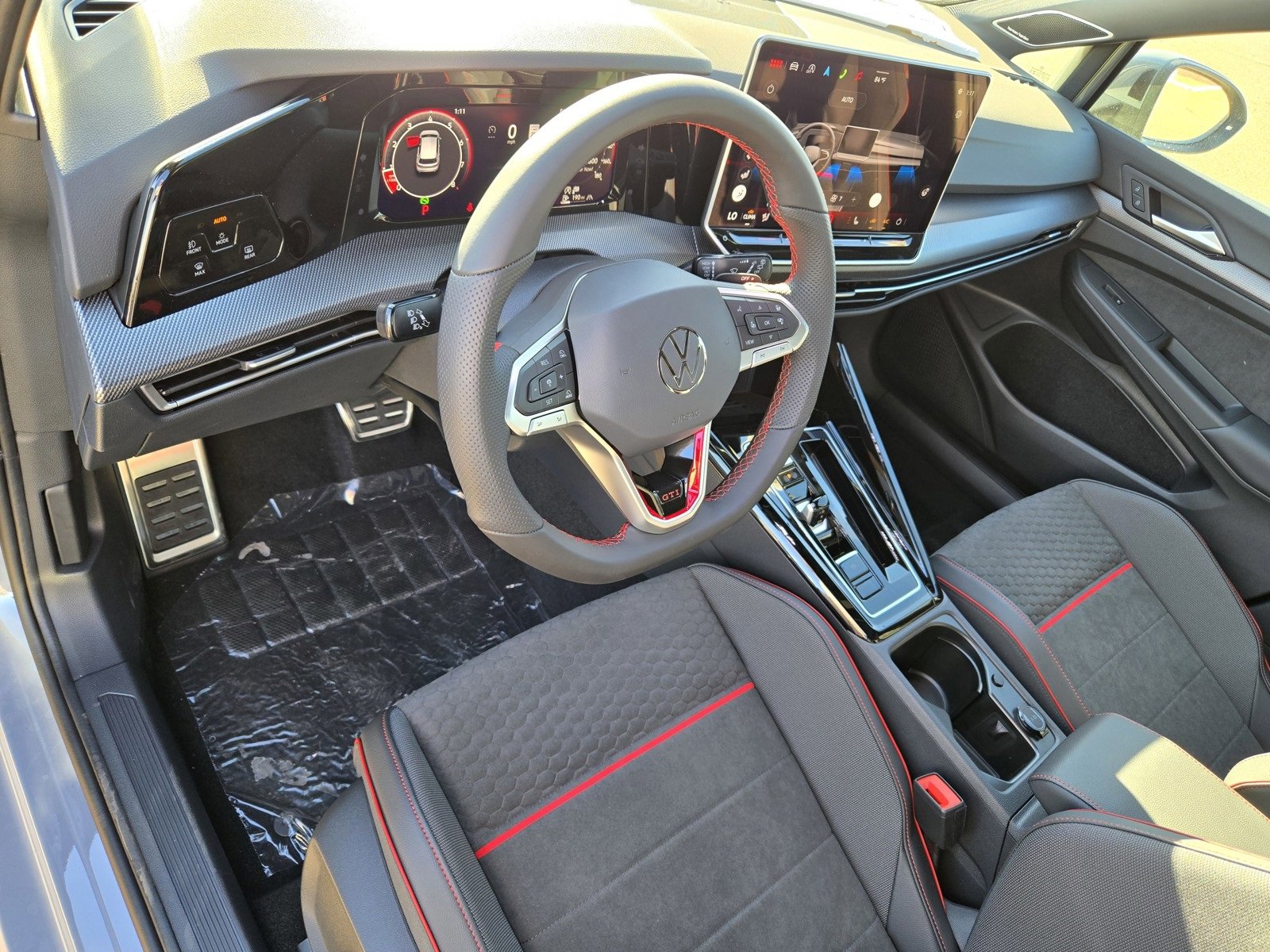 New 2025 Volkswagen GTI SE image 11