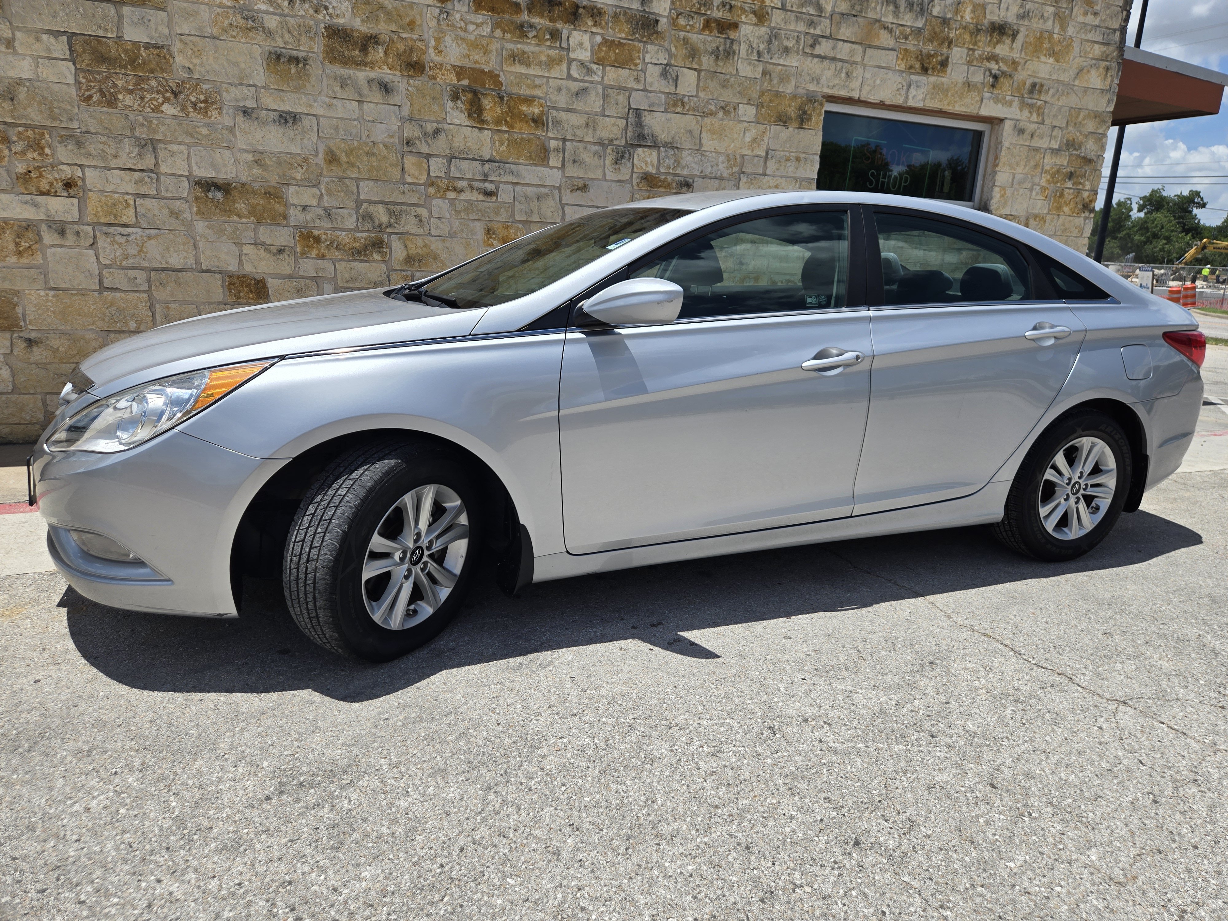 Used 2013 Hyundai Sonata GLS w/ Popular Equipment Pkg FWD image 2