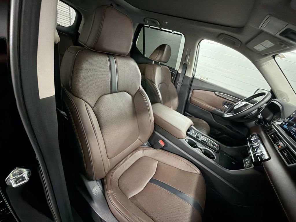 Used 2023 Honda Pilot Elite image 28