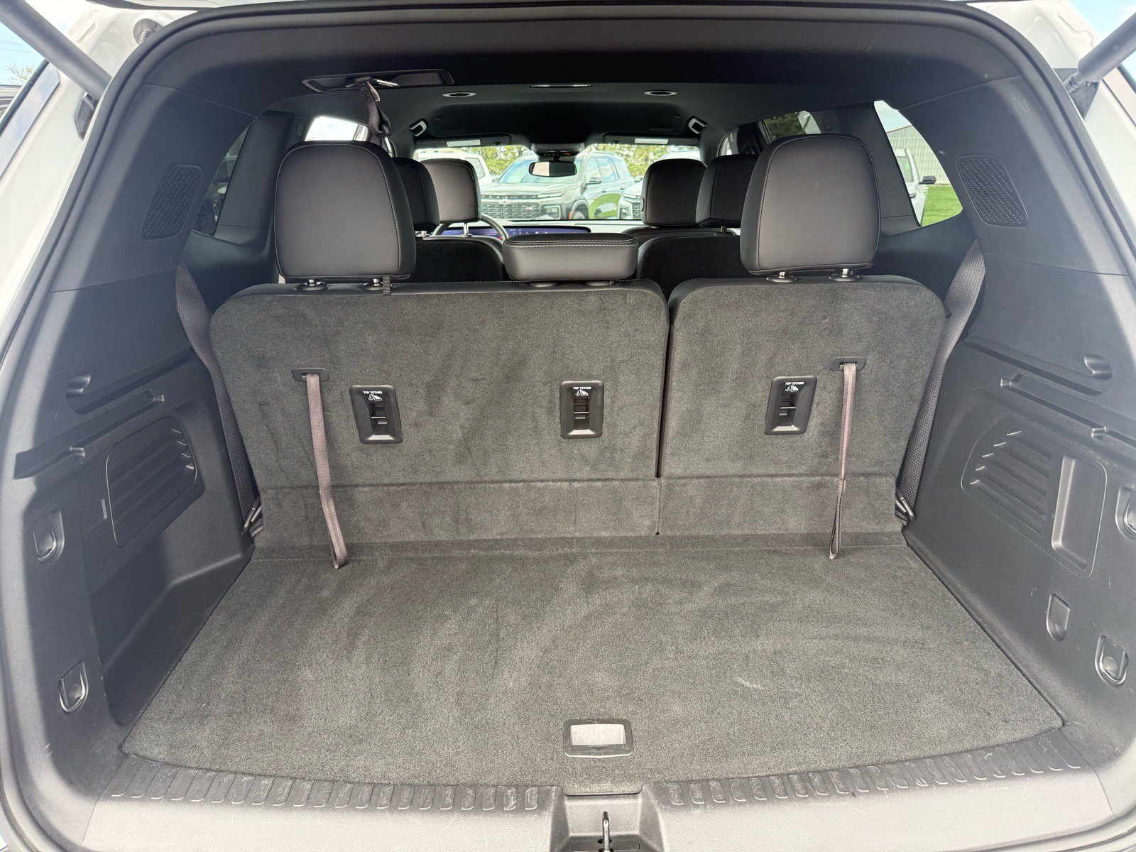 Used 2025 Buick Enclave Preferred FWD image 15