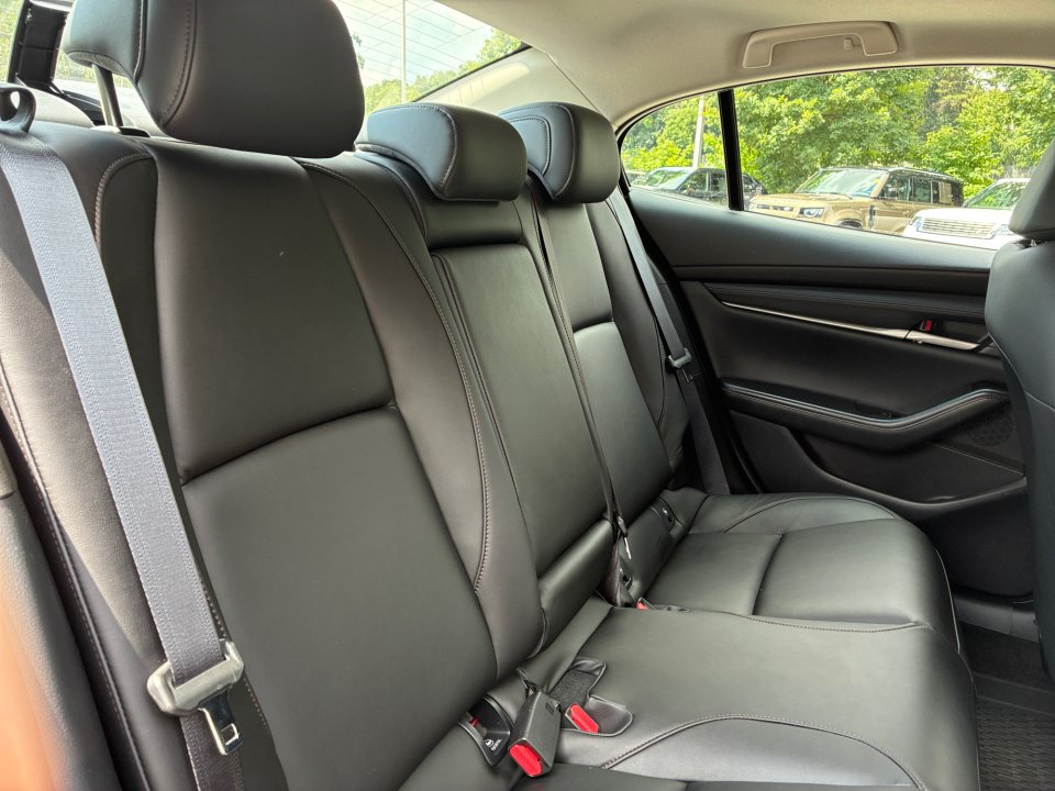 Certified 2026 MAZDA MAZDA3 2.5 S Sedan w/ Preferred Pkg FWD image 29