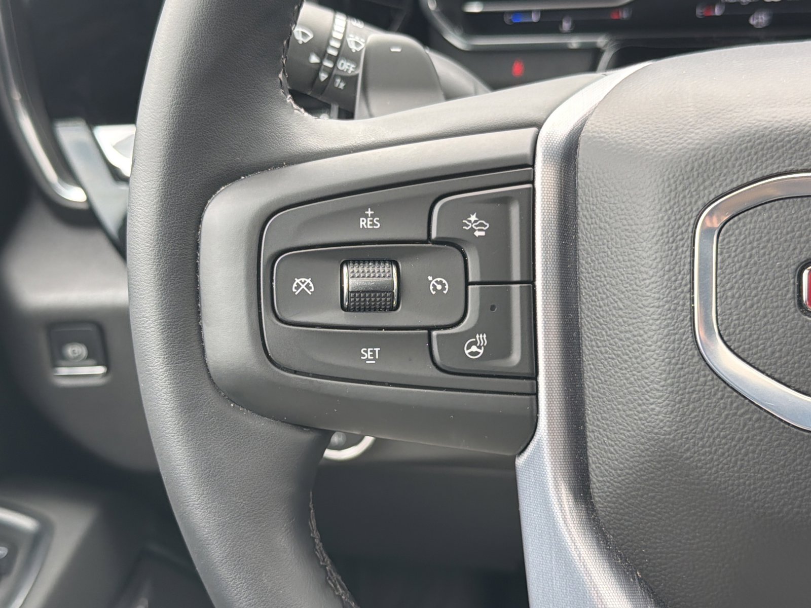Used 2024 GMC Sierra 1500 SLT w/ SLT Premium Plus Package AWD/4WD image 19
