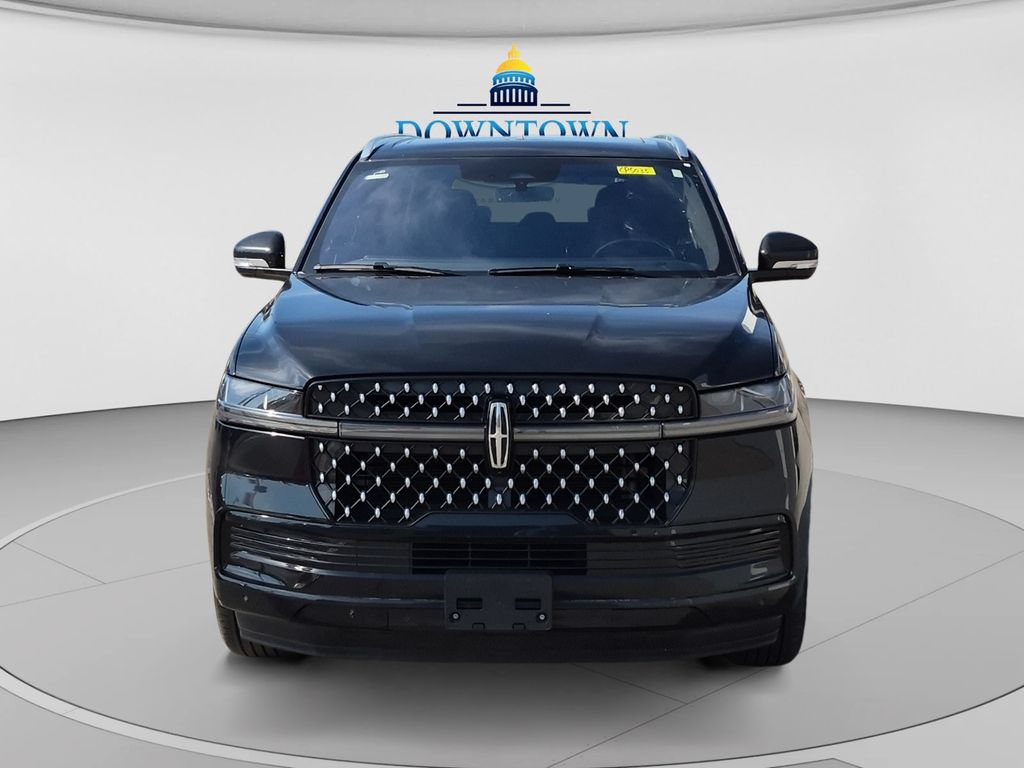 Used 2025 Lincoln Navigator Black Label AWD/4WD image 8